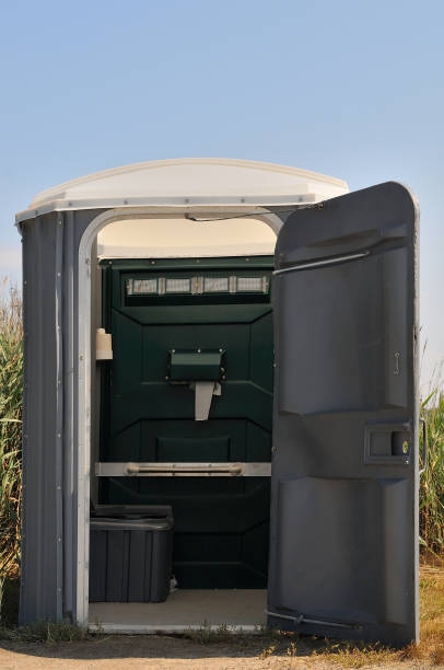 Best Porta potty delivery and setup  in Maricopa, CA